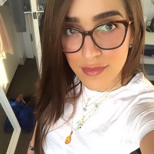 Meet your Posher, Hind